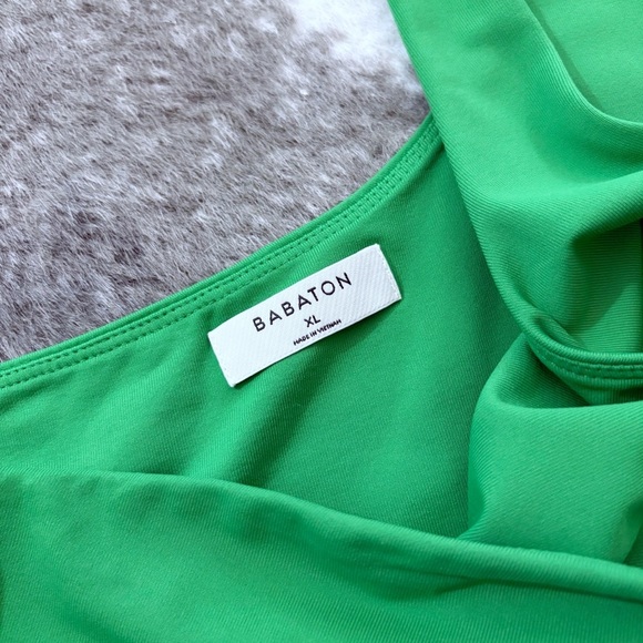 Aritzia Babaton Contour One Shoulder Bodysuit - Picture 4 of 11
